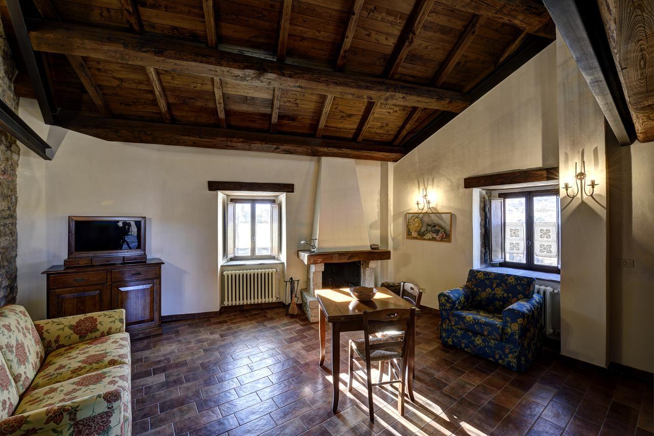 Castel del Giudice Borgotufi Albergo Diffuso מראה חיצוני תמונה