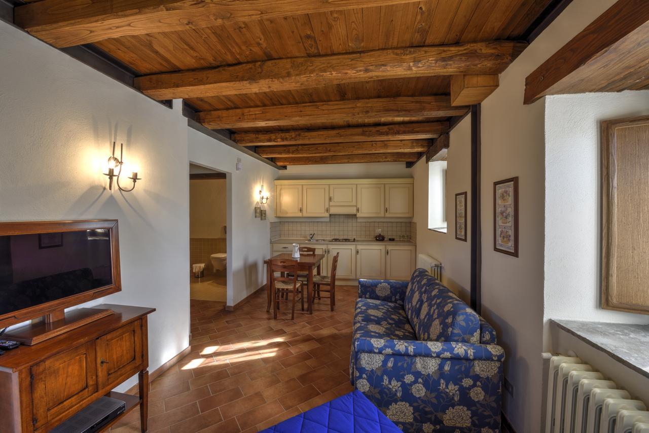 Castel del Giudice Borgotufi Albergo Diffuso מראה חיצוני תמונה