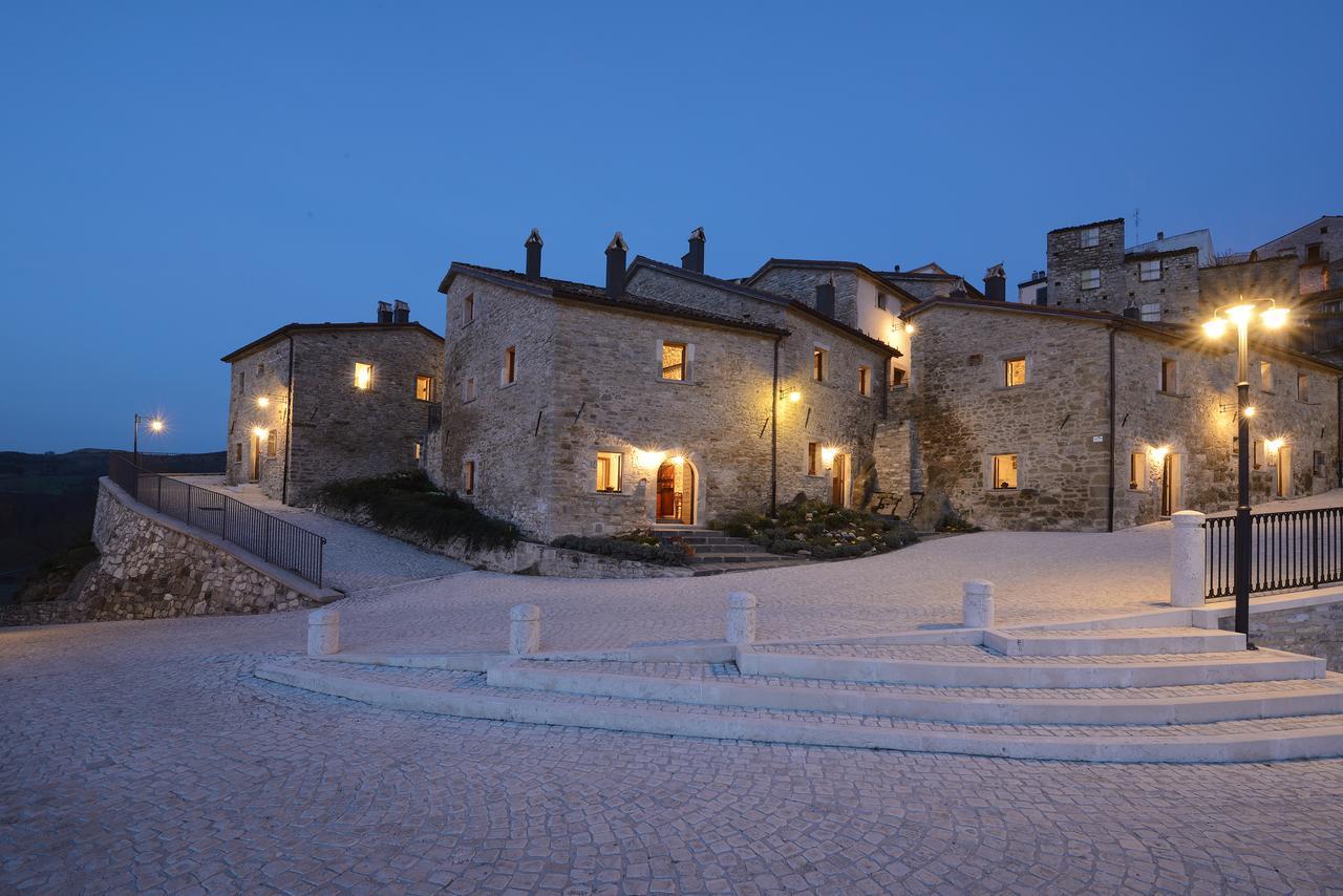 Castel del Giudice Borgotufi Albergo Diffuso מראה חיצוני תמונה
