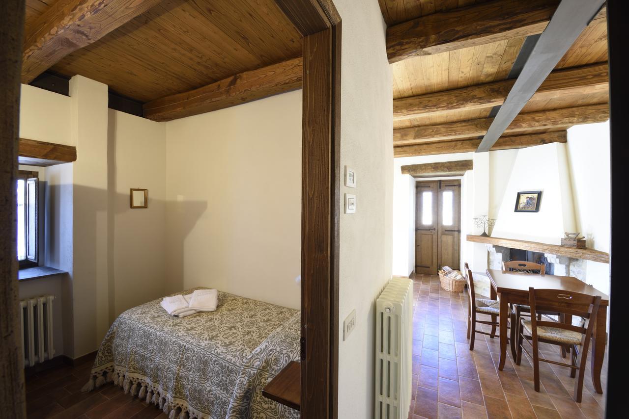 Castel del Giudice Borgotufi Albergo Diffuso מראה חיצוני תמונה