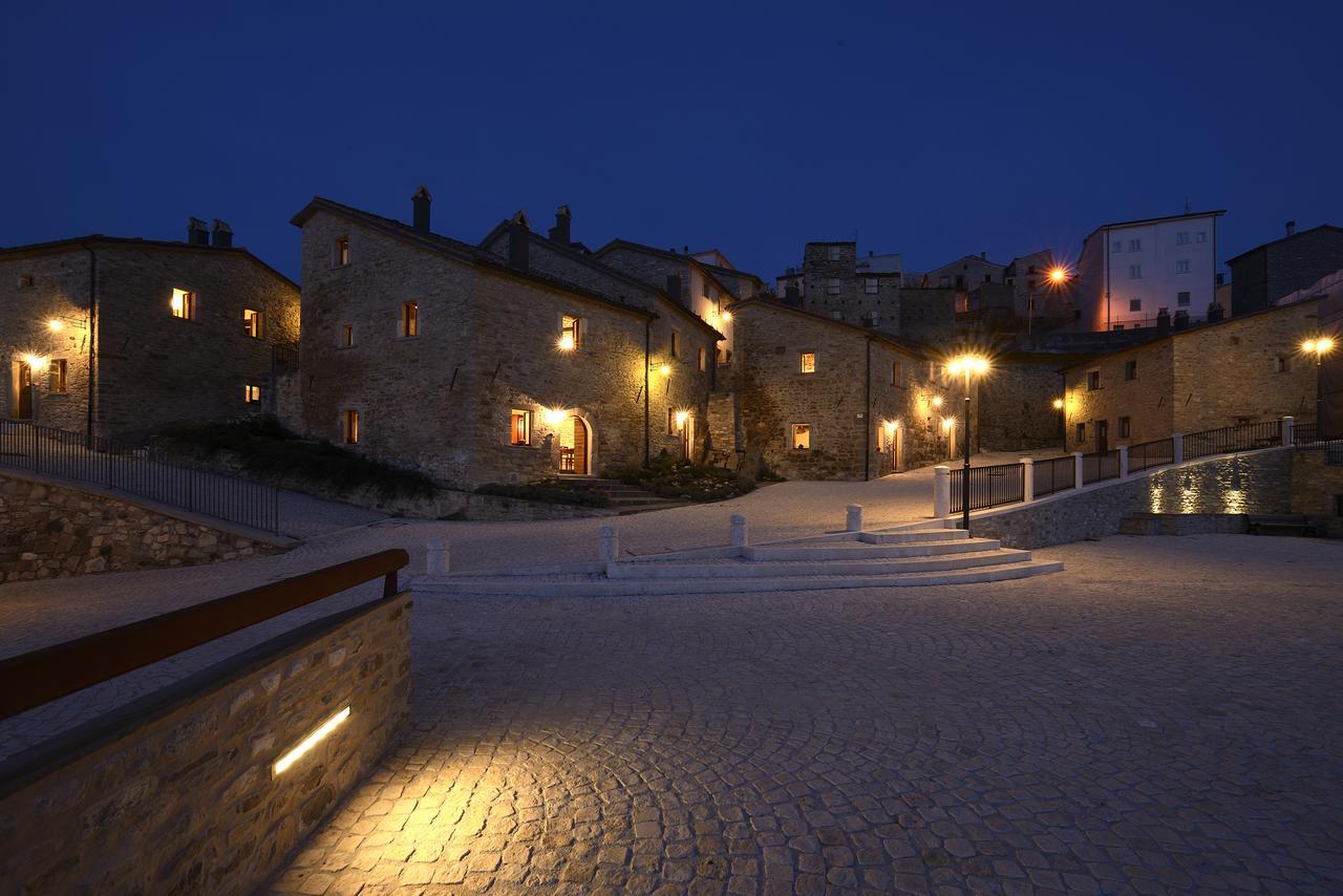 Castel del Giudice Borgotufi Albergo Diffuso מראה חיצוני תמונה