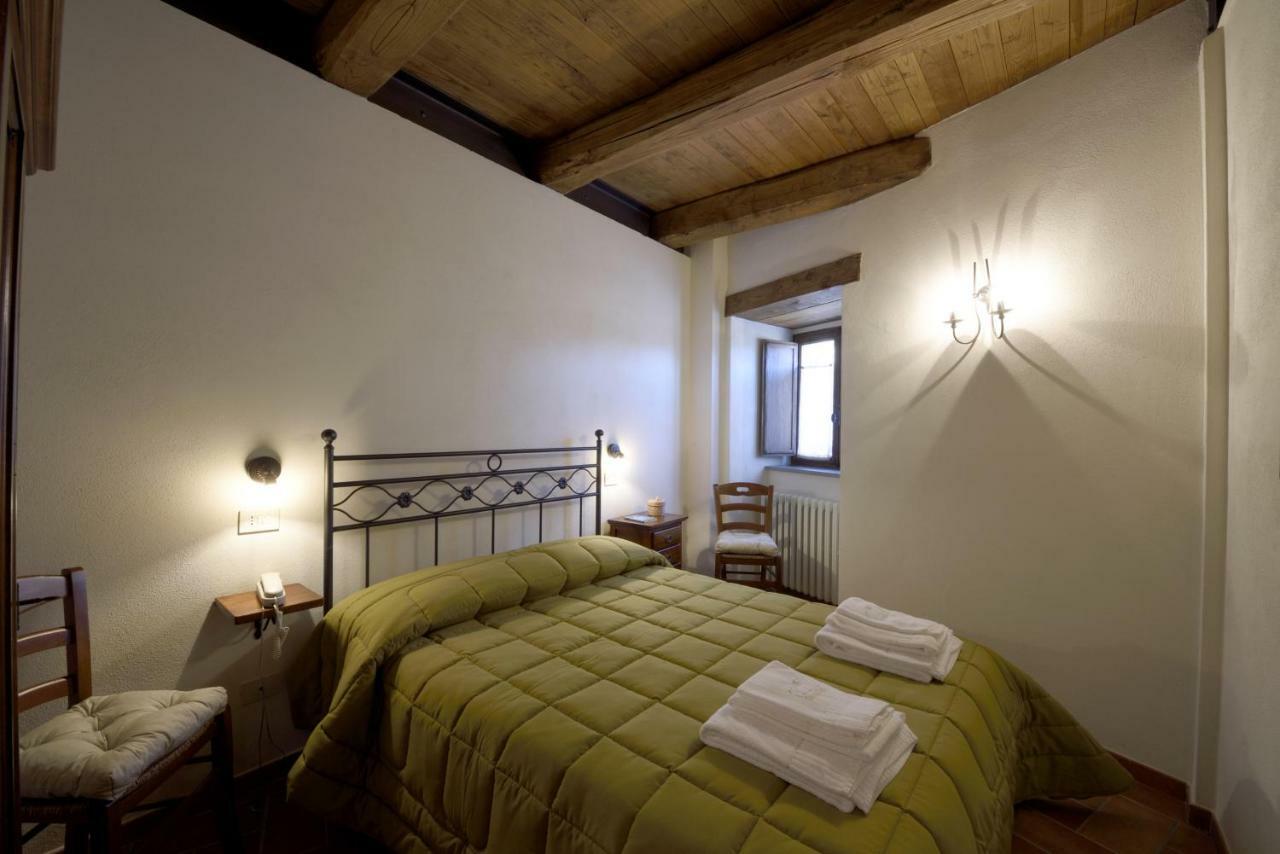 Castel del Giudice Borgotufi Albergo Diffuso מראה חיצוני תמונה