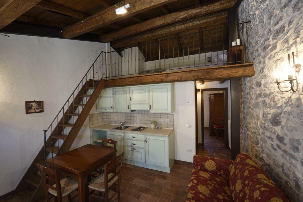Castel del Giudice Borgotufi Albergo Diffuso מראה חיצוני תמונה