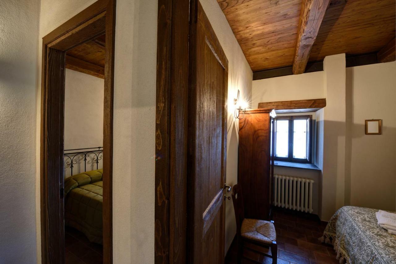Castel del Giudice Borgotufi Albergo Diffuso מראה חיצוני תמונה