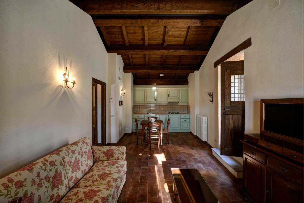 Castel del Giudice Borgotufi Albergo Diffuso מראה חיצוני תמונה