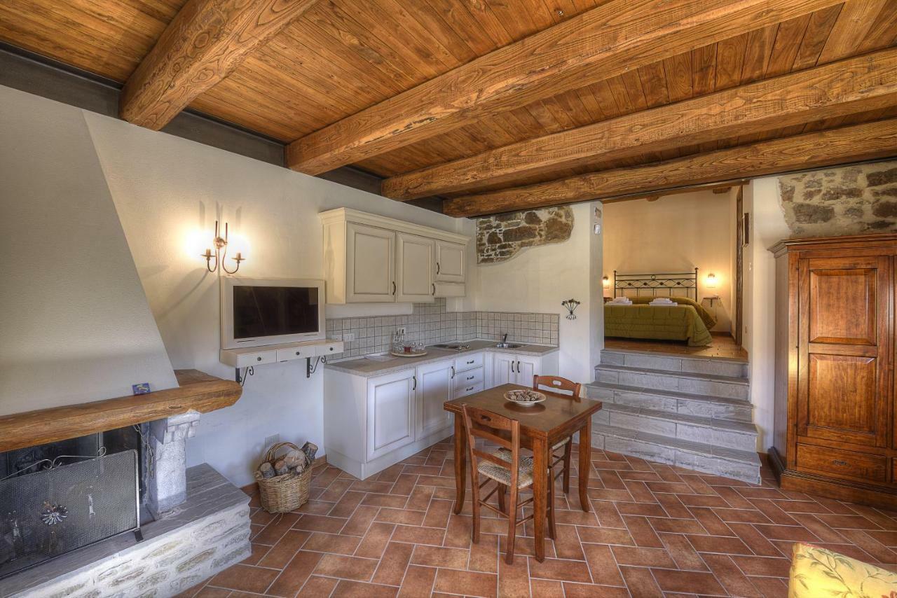 Castel del Giudice Borgotufi Albergo Diffuso מראה חיצוני תמונה